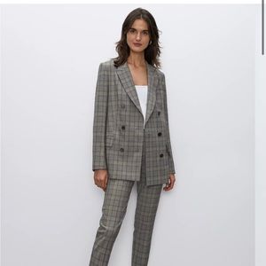 Aritzia Samuel Blazer size 0